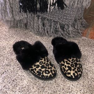 Gianni Bini COMFIEE Leopard Print Rhinestone Embellished Faux Fur Slippers